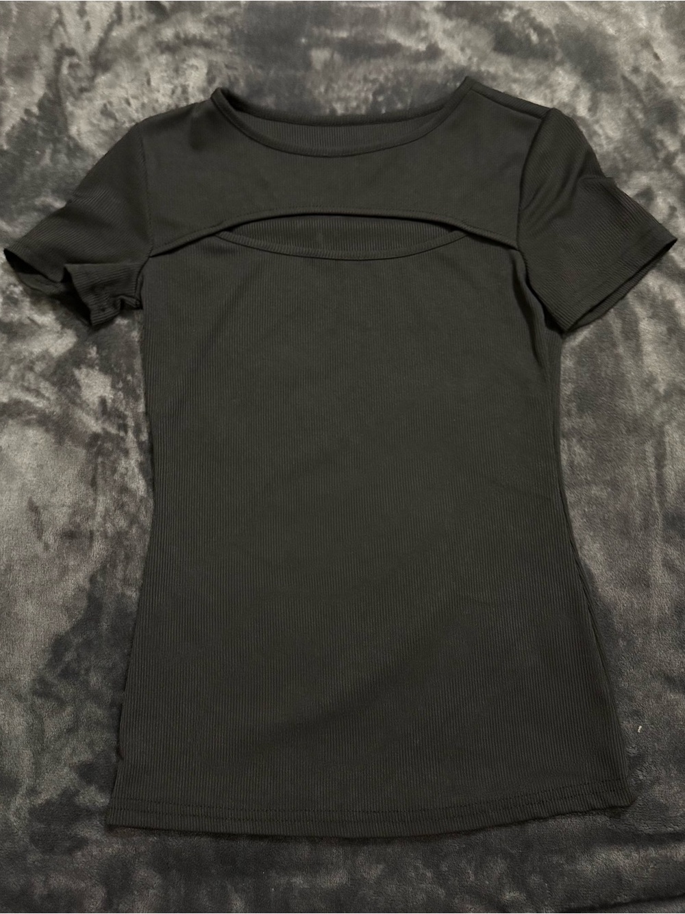 Black Women's Ribbed Cutout Short Sleeve Top